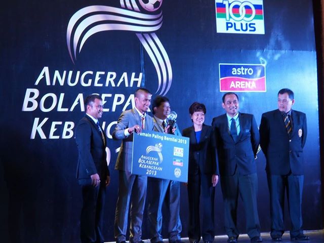 keputusan anugerah bolasepak kebangsaan 2013